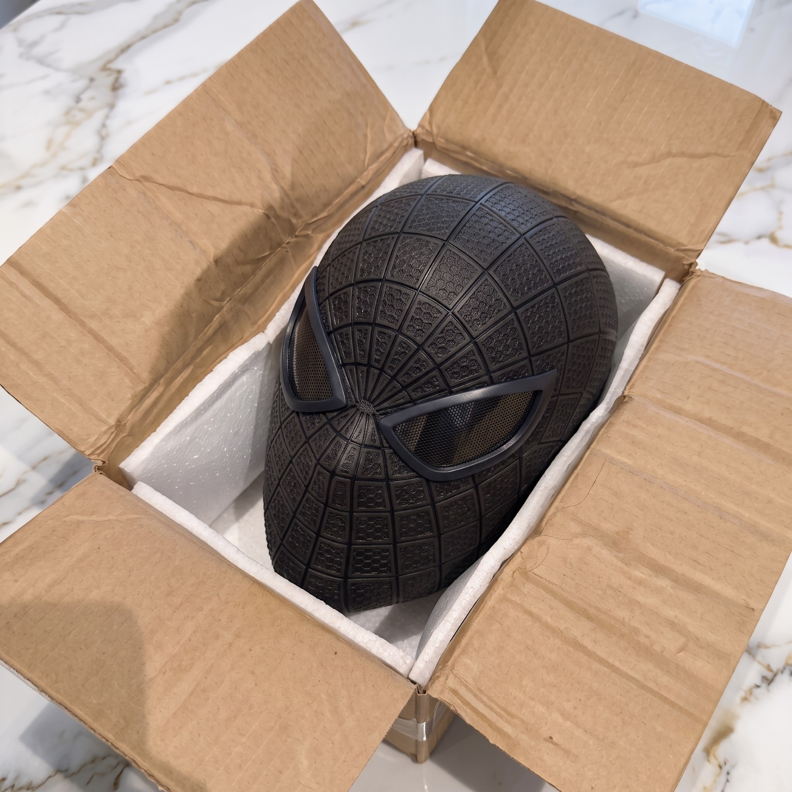 BLACK AMAZING MASK