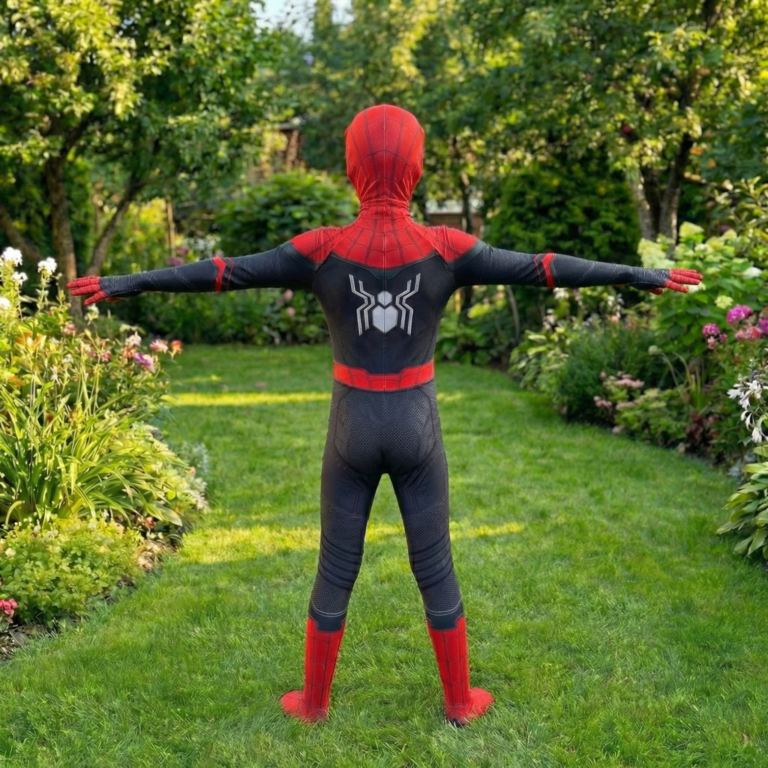 KIDS FAR FROM SUIT